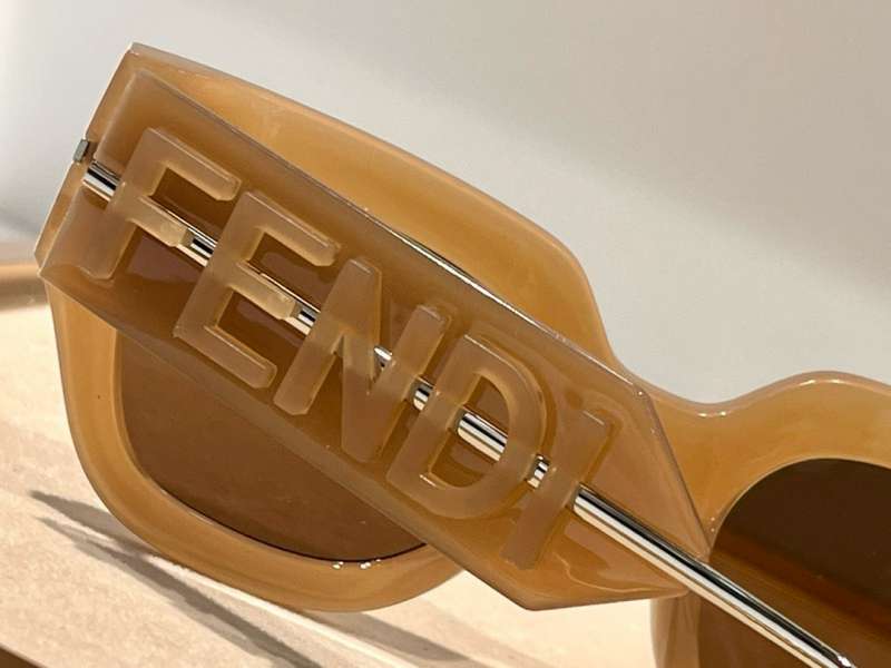 Picture of Fendi Sunglasses _SKUfw56611383fw